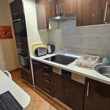 Lotti شقة بيكيسكسابا